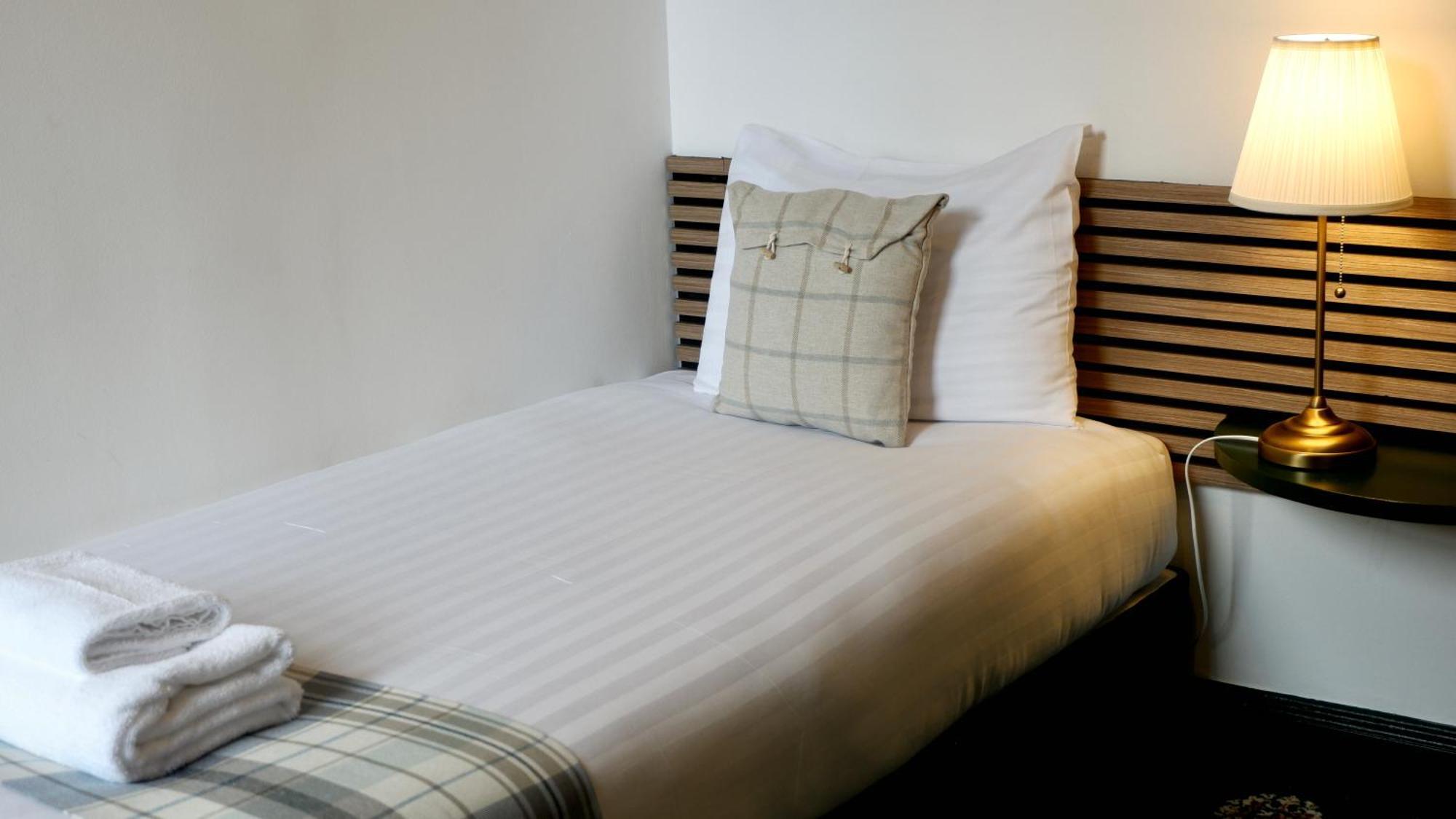 Hotel 4 Friends House EDI Zimmer foto