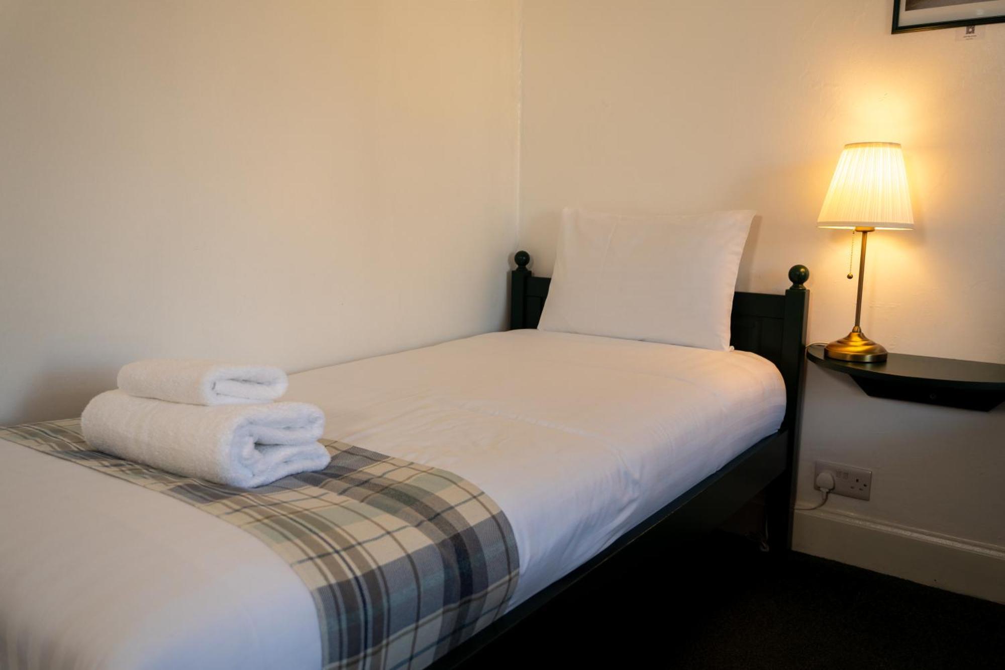 Hotel 4 Friends House EDI Zimmer foto